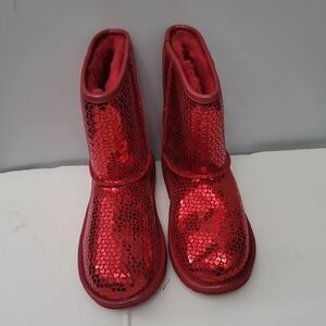 UGG Kids Classic II Gel Hearts (Little Kid/Big Kid)